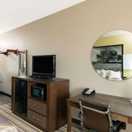 Super 8 By Wyndham Colorado City Ngoại thất bức ảnh