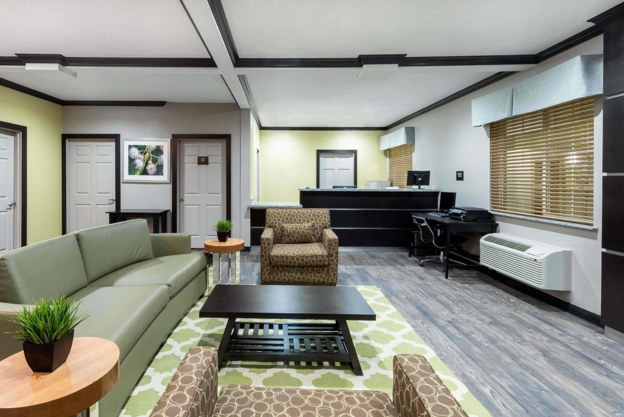 Super 8 By Wyndham Colorado City Ngoại thất bức ảnh